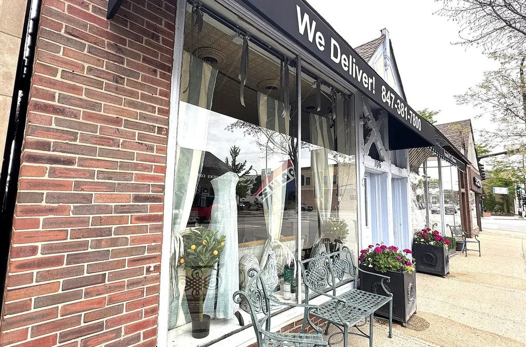 118 West Main Street Barrington IL 60010
