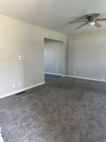 685 Old Indian Trail Aurora IL 60506