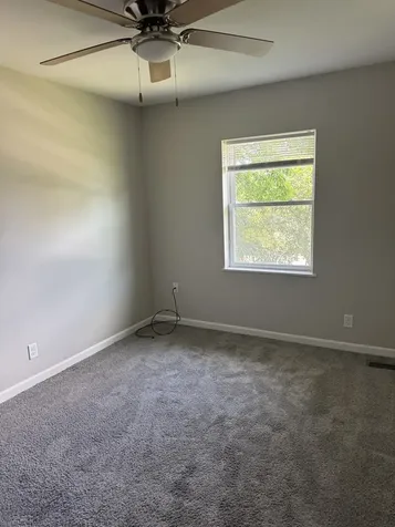 685 Old Indian Trail Aurora IL 60506
