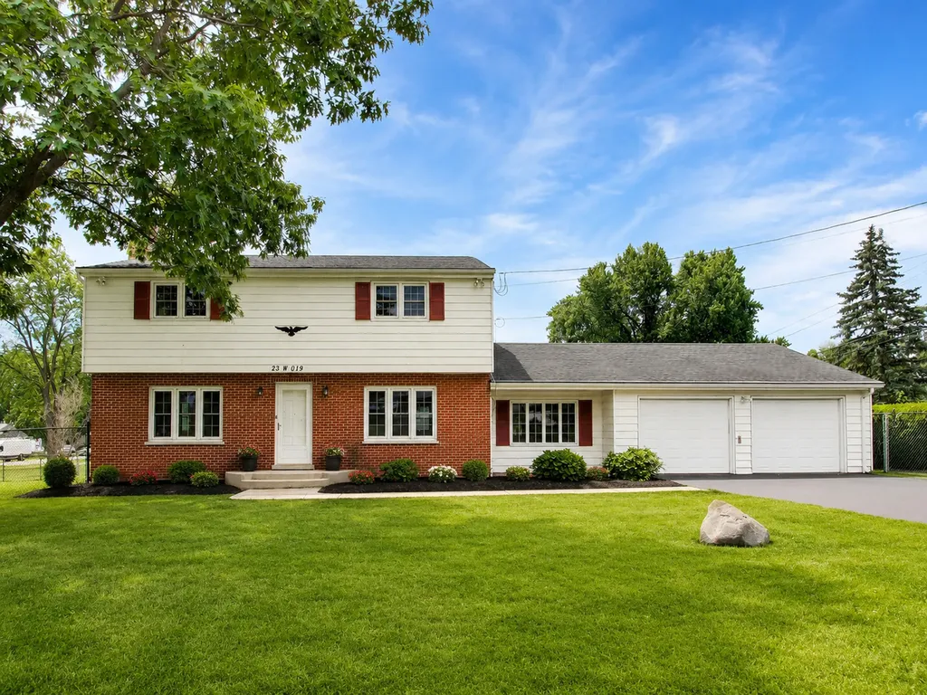 23W019 Sidney Avenue Glen Ellyn IL 60137