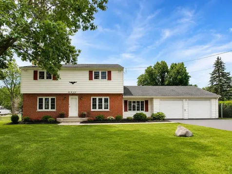 23W019 Sidney Avenue Glen Ellyn IL 60137