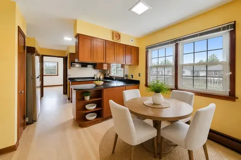 23W019 Sidney Avenue Glen Ellyn IL 60137