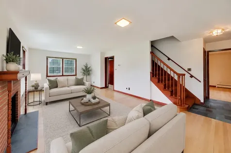 23W019 Sidney Avenue Glen Ellyn IL 60137