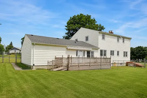 23W019 Sidney Avenue Glen Ellyn IL 60137