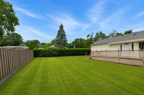 23W019 Sidney Avenue Glen Ellyn IL 60137
