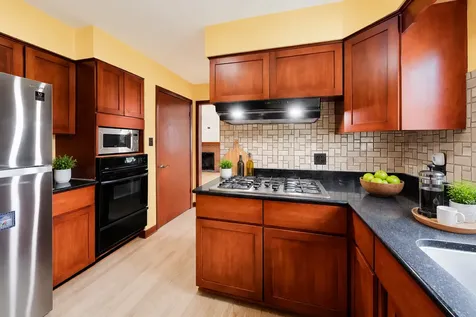 23W019 Sidney Avenue Glen Ellyn IL 60137