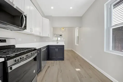 2223 West Taylor Street Chicago IL 60612