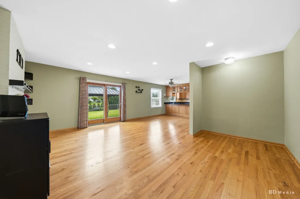 846 Pheasant Walk Drive Schaumburg IL 60193