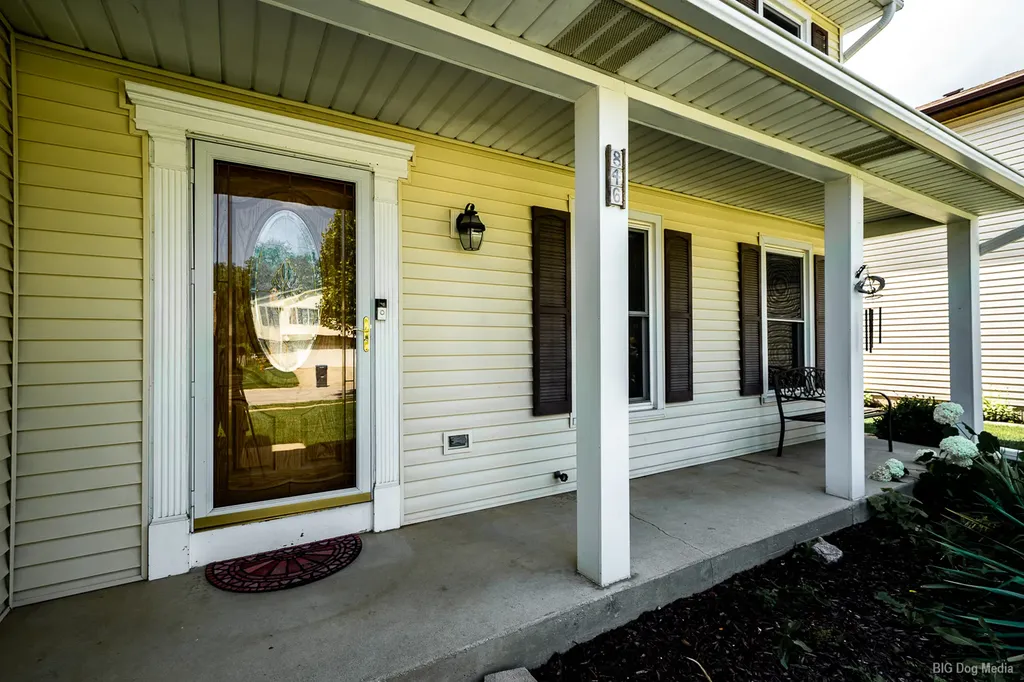 846 Pheasant Walk Drive Schaumburg IL 60193
