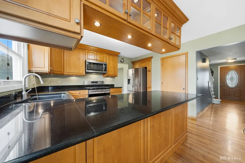 846 Pheasant Walk Drive Schaumburg IL 60193