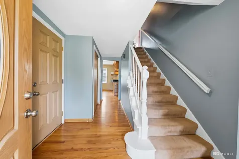 846 Pheasant Walk Drive Schaumburg IL 60193