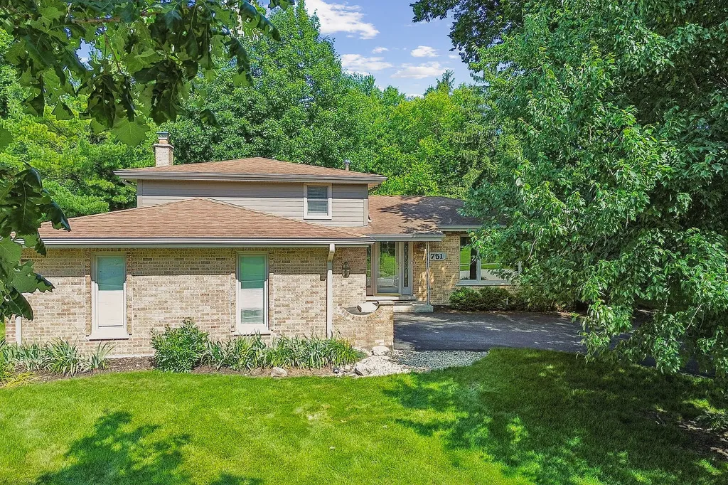751 Tanglewood Lane Frankfort IL 60423