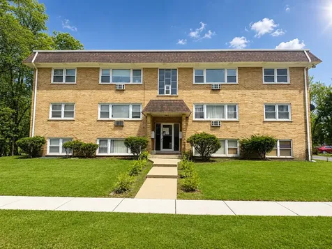 255 East Oak Street Addison IL 60101