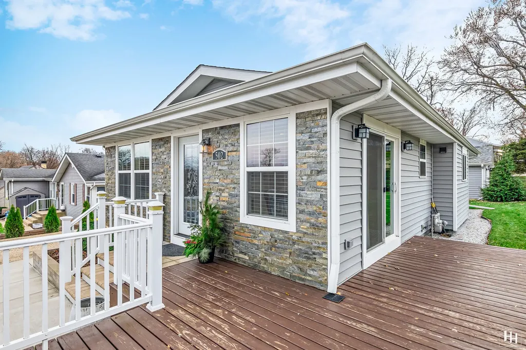 502 Plum Street Lake In The Hills IL 60156