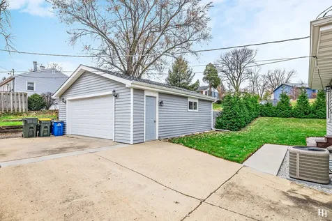 502 Plum Street Lake In The Hills IL 60156
