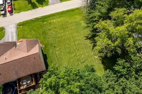 411 North East Staffordshire Drive SE Poplar Grove IL 61065