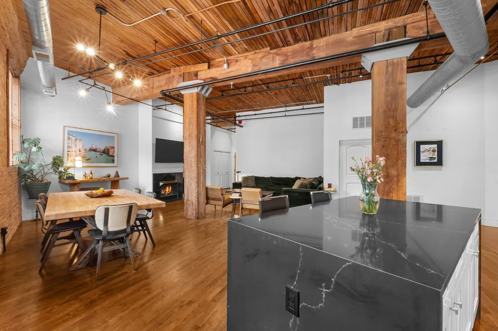 550 North Kingsbury Street Chicago IL 60654