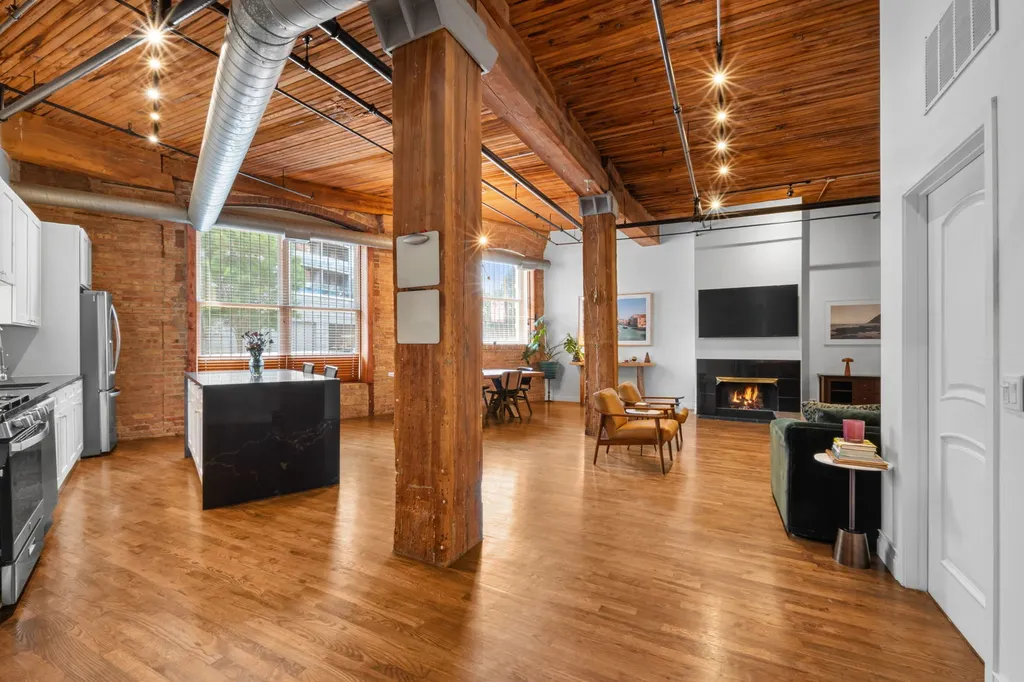 550 North Kingsbury Street Chicago IL 60654