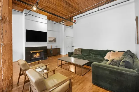 550 North Kingsbury Street Chicago IL 60654