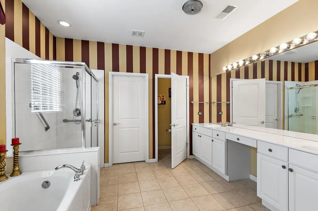 12225 Arlington Drive Huntley IL 60142