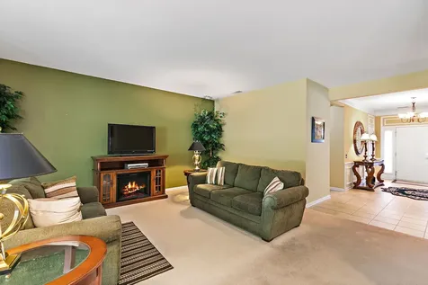 12225 Arlington Drive Huntley IL 60142