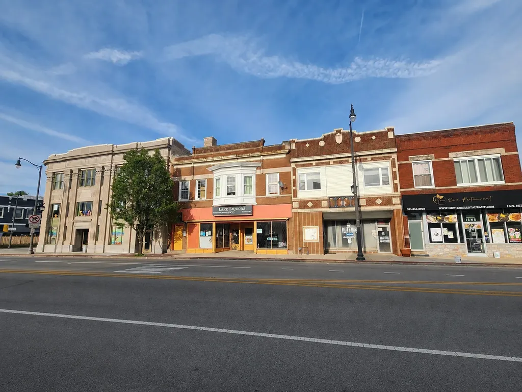 19 North 5th Avenue Maywood IL 60153