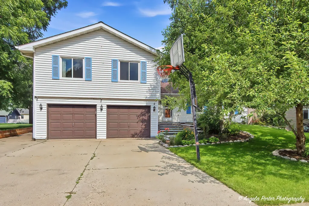 1218 Bunker Street Woodstock IL 60098