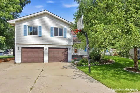 1218 Bunker Street Woodstock IL 60098