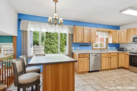 1218 Bunker Street Woodstock IL 60098