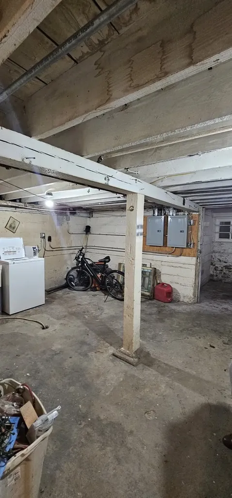 9316 South Marquette Avenue Chicago IL 60617