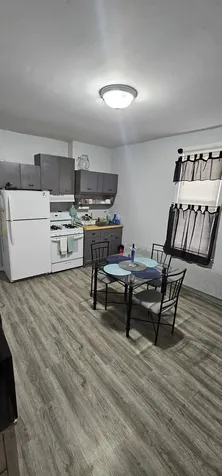 9316 South Marquette Avenue Chicago IL 60617