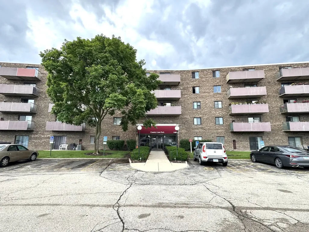 1460 Fairlane Drive Schaumburg IL 60193