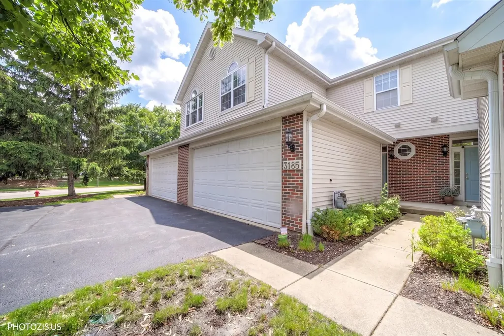 3185 Anton Drive Aurora IL 60504