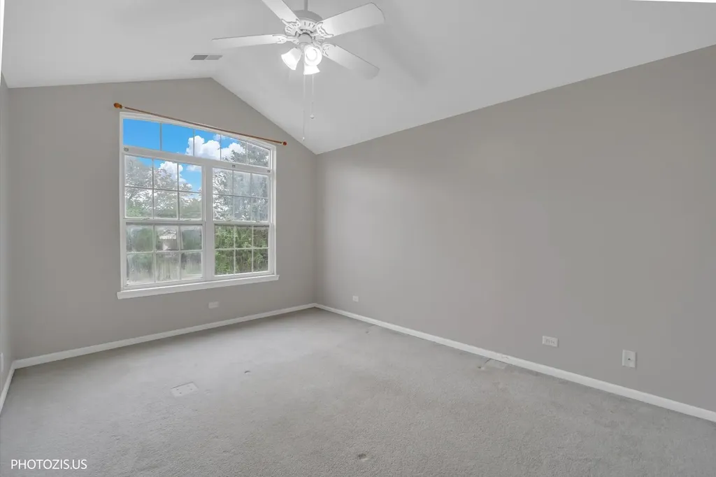 3185 Anton Drive Aurora IL 60504