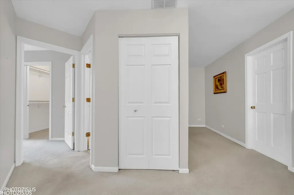 3185 Anton Drive Aurora IL 60504