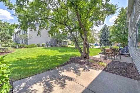3185 Anton Drive Aurora IL 60504