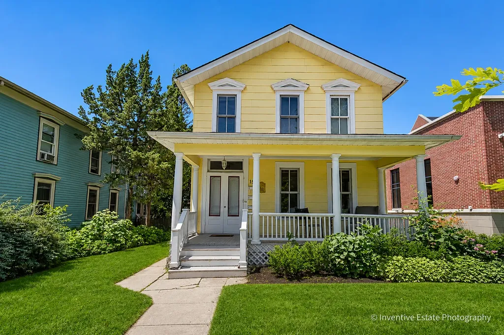 15 North Brainard Street Naperville IL 60540