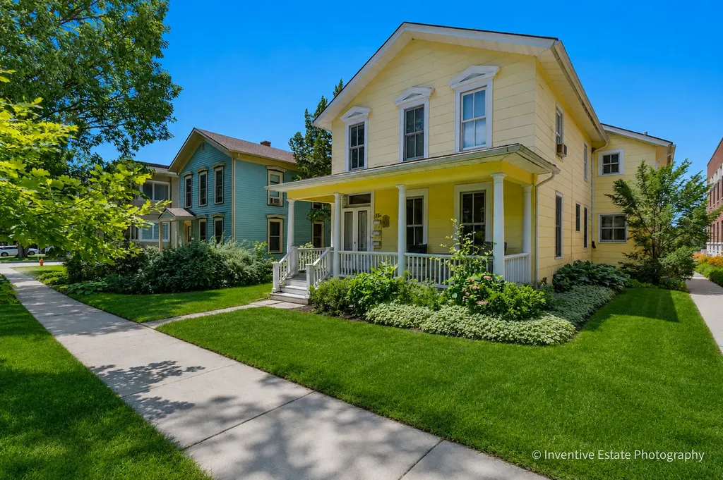 15 North Brainard Street Naperville IL 60540