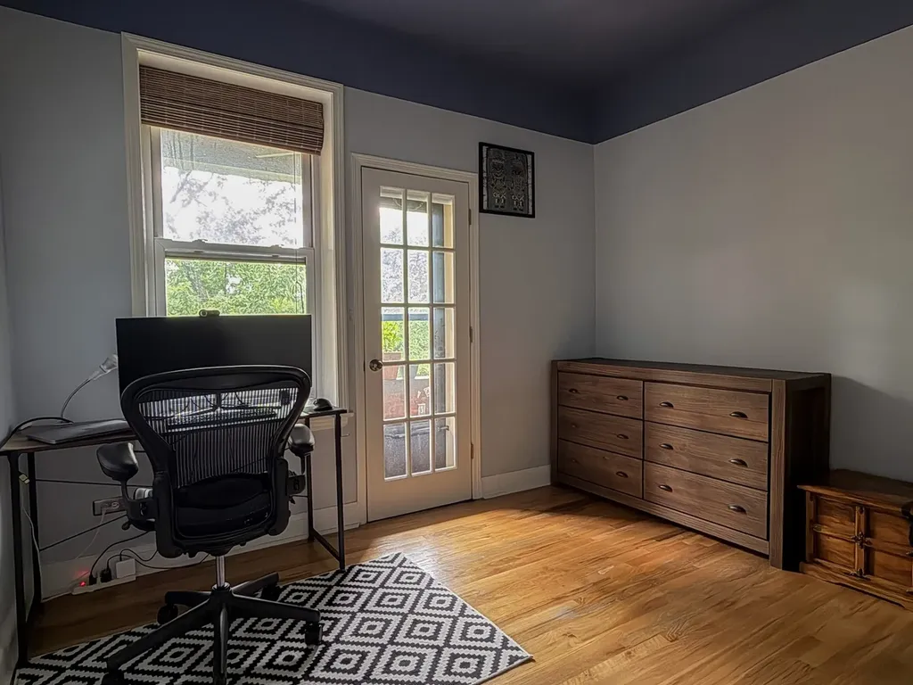 3102 West Cullom Avenue Chicago IL 60618
