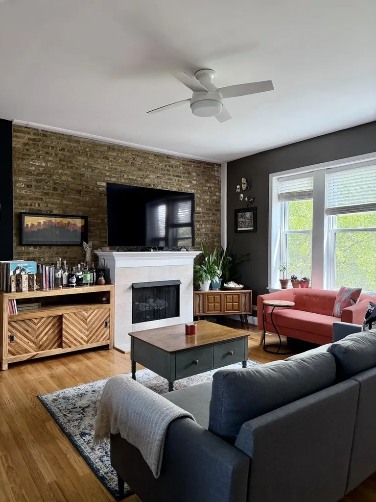 3102 West Cullom Avenue Chicago IL 60618