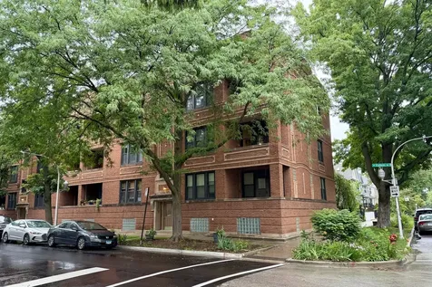 3102 West Cullom Avenue Chicago IL 60618