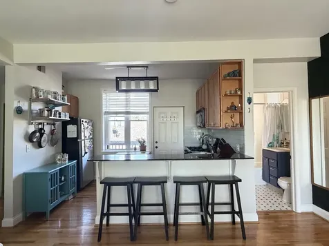 3102 West Cullom Avenue Chicago IL 60618