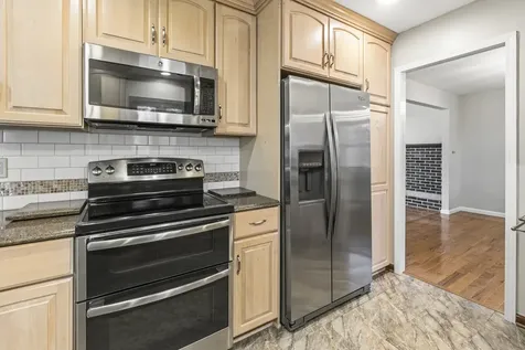 933 West Gilbert Avenue Palatine IL 60067