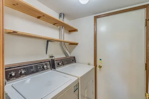 2016 Muirfield Circle Elgin IL 60123