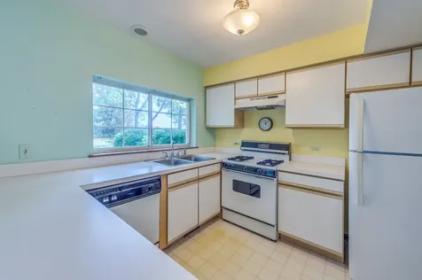 2016 Muirfield Circle Elgin IL 60123