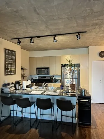 1845 South Michigan Avenue Chicago IL 60616