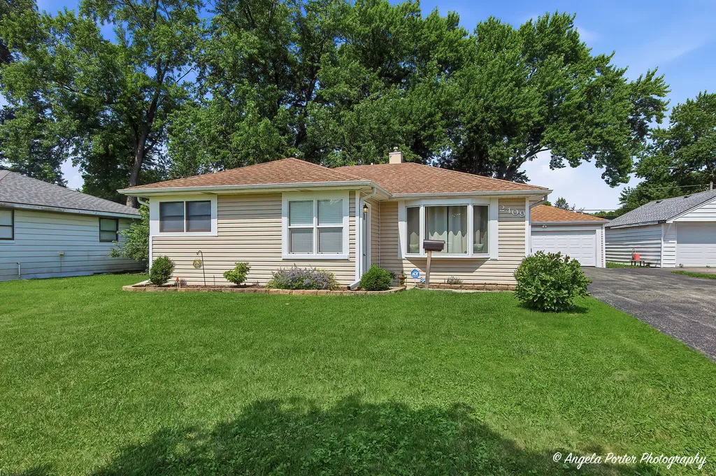 2409 Robin Lane Rolling Meadows IL 60008