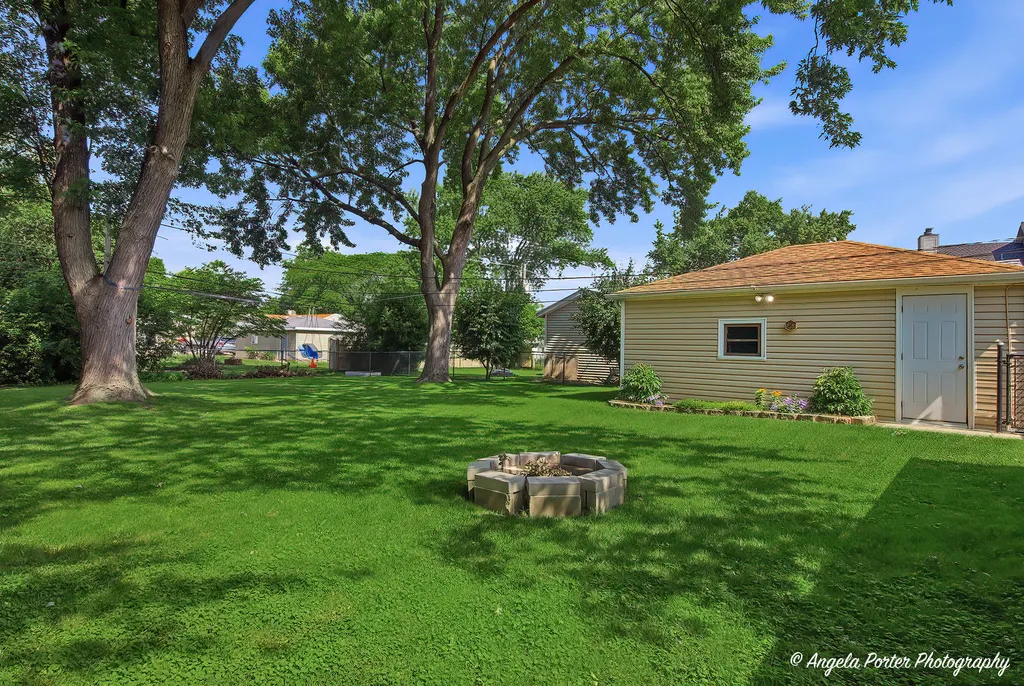 2409 Robin Lane Rolling Meadows IL 60008