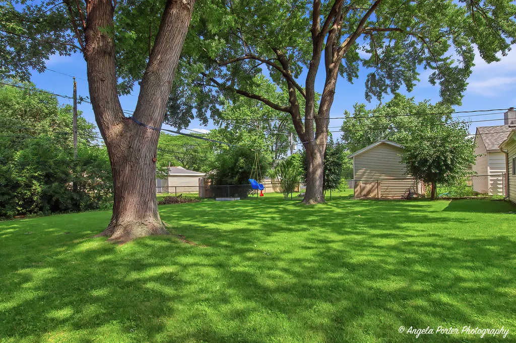 2409 Robin Lane Rolling Meadows IL 60008