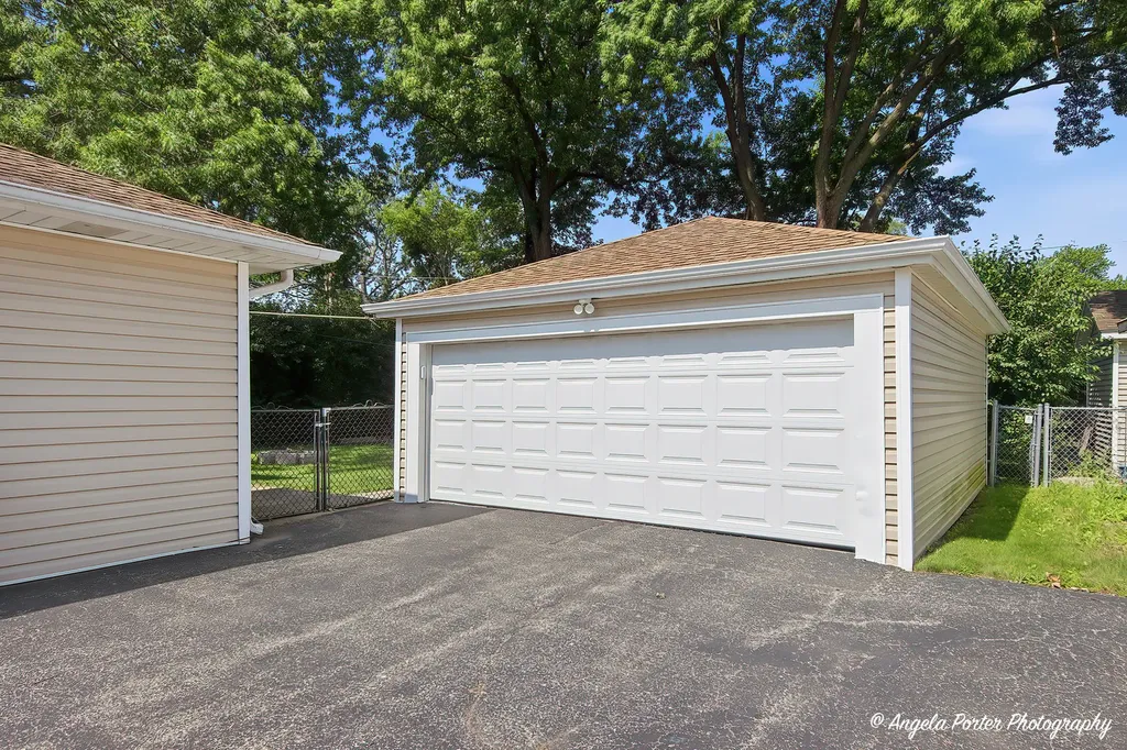 2409 Robin Lane Rolling Meadows IL 60008